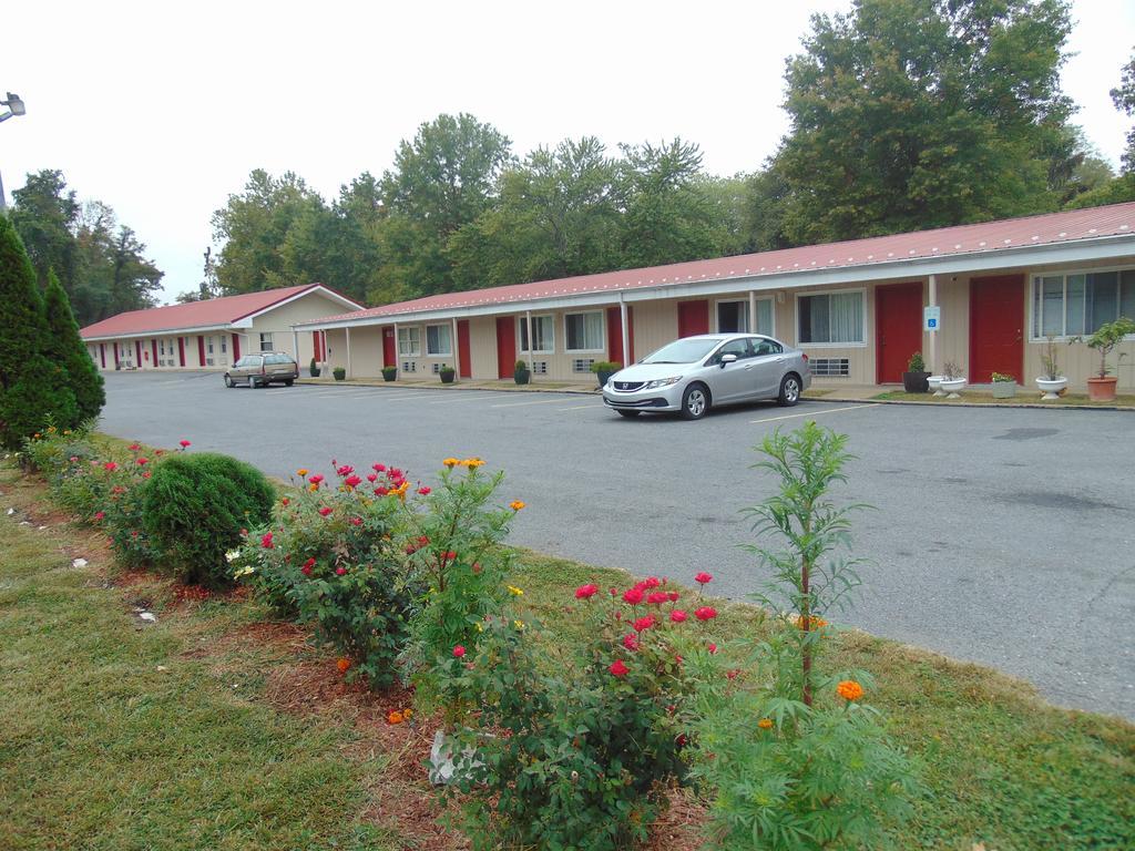 Red Carpet Inn Duncannon New Buffalo Zewnętrze zdjęcie