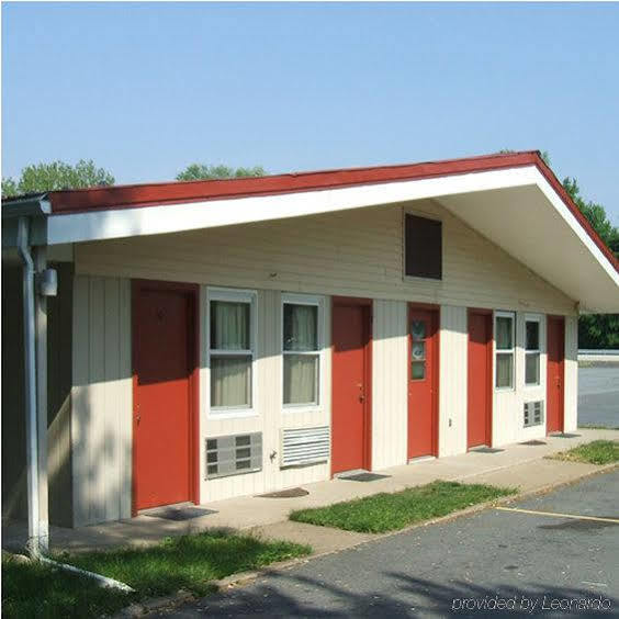 Red Carpet Inn Duncannon New Buffalo Zewnętrze zdjęcie